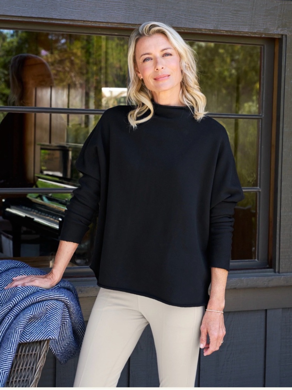 Frank & Eileen EFFIE
Long-Sleeve Funnel Neck Capelet sz Small